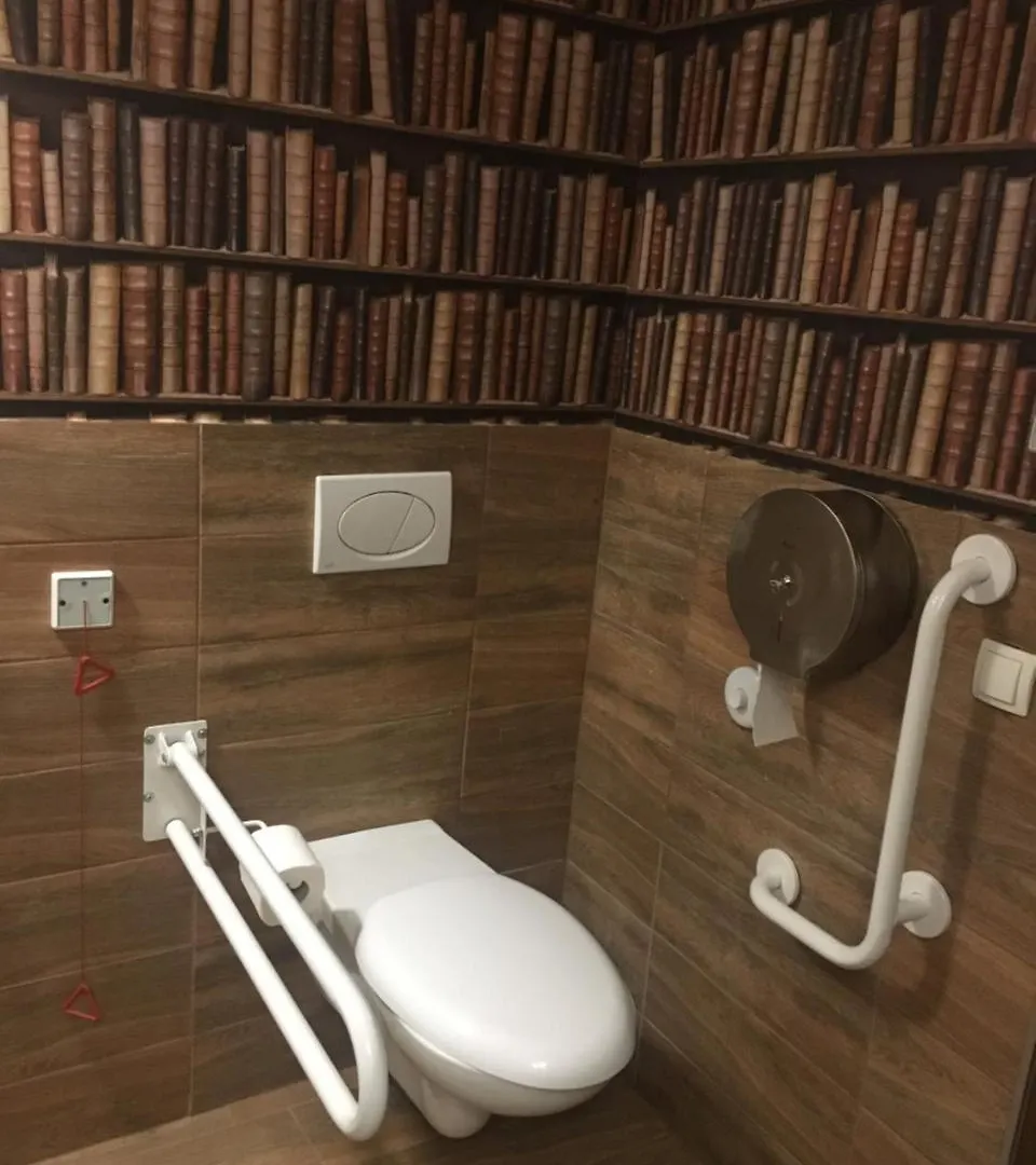 Aquapark Design Rooms Szeged Bed & Breakfast